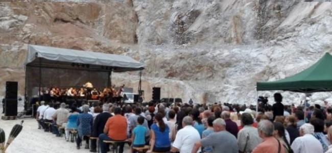 Concert în cariera de piatră Colţan - Bocşa